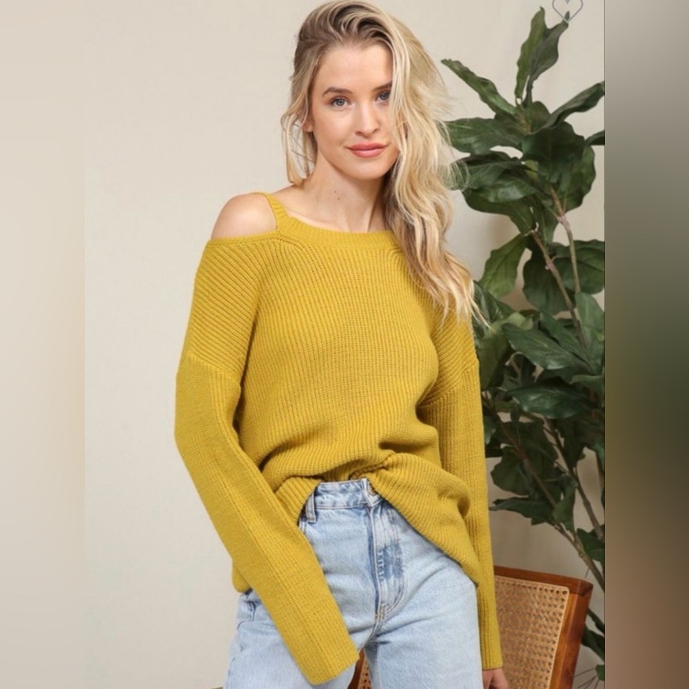 Lumiere Mustard Cold/Off-Shoulder Sweater